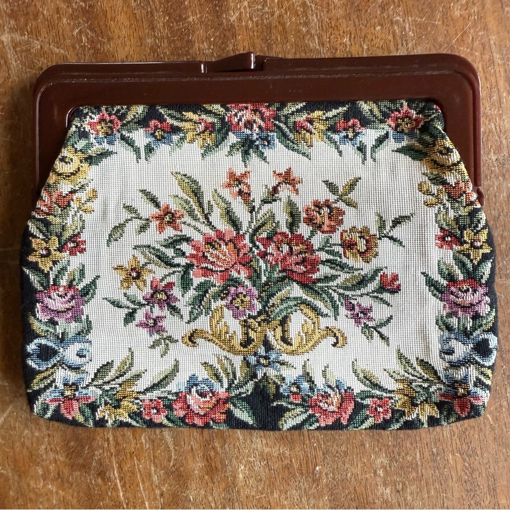 VTG 70’s Kiss Lock Tapestry Fabric Floral Clutch Boho Hippie Black Multicolored - Picture 1 of 8